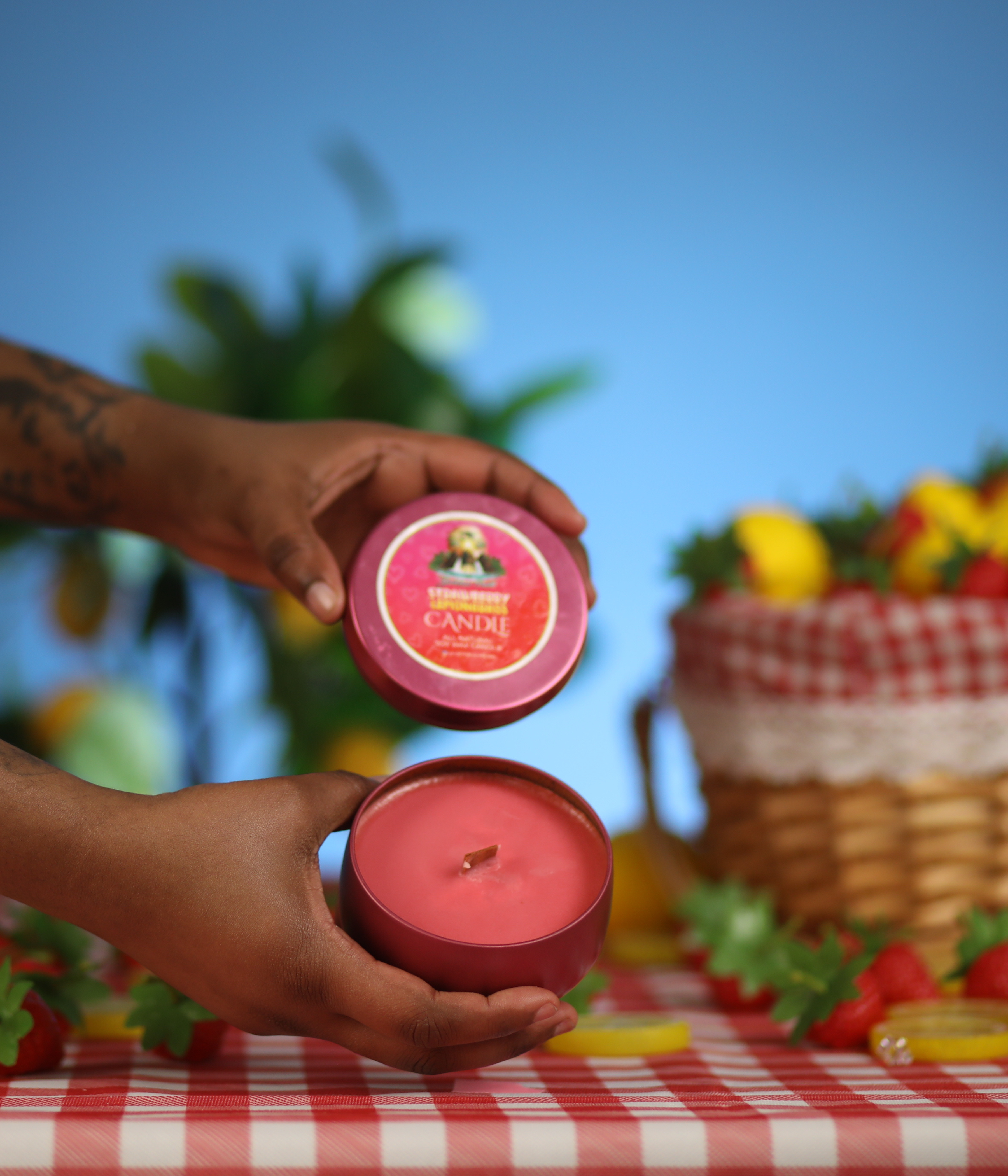 Luxury Candle - Strawberry Lemongrass