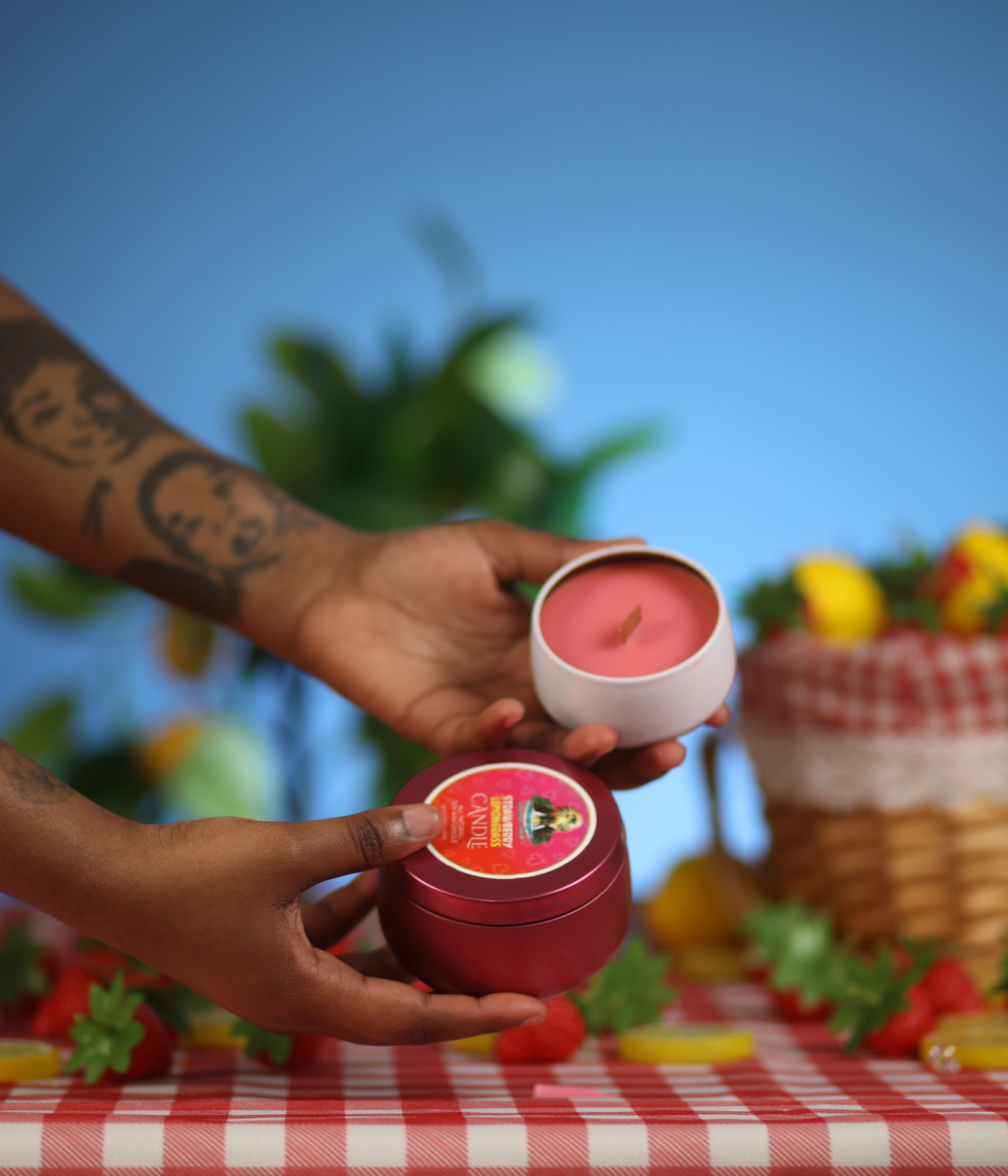 Luxury Candle - Strawberry Lemongrass
